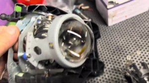 Адаптивные фары Volvo XC70 / Замена штатных модулей + новые