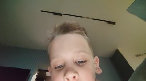VID_20250428_195609.mp4