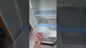 видео обзор Холодильника Indesit C132G.017