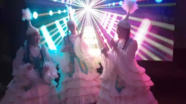 Когда выдали замуж очередную невесту )))) Divas Dance смотреть онлайн