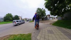 Катим на работу с кайфом.