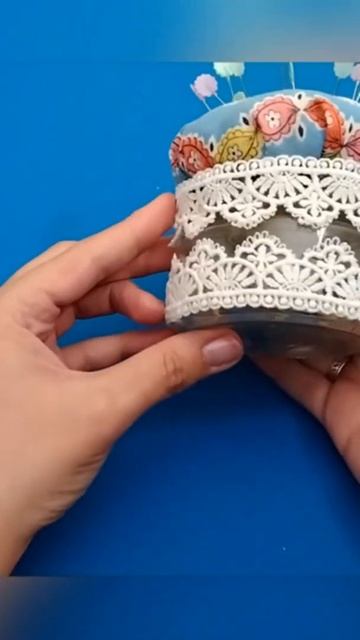 Идея для подарка. Игольница шкатулка #шьюсама #шьюдома смотреть онлайн