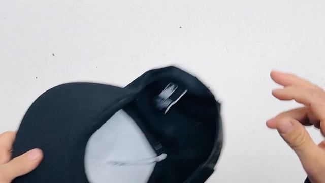 Мешок № т5501. Бейсболки КРЕМ. АВСТРИЯ. Арт 3132. Вес 9,6 кг. ? смотреть онлайн