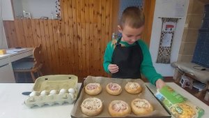 Вкусные Булочки с Колбасой, Сыром и Яйцом в Духовке | П?