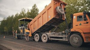 Асфальтовый завод в Рязанской области \ Укладка асфальта новой техникой VOLVO 4 поколения