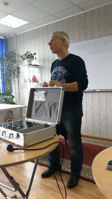 массаж Головы Перчатками (накладки под.стопы а перчат? смотреть онлайн