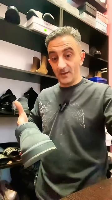 как правильно наносить краску и спрей на замшу.#замша#? смотреть онлайн