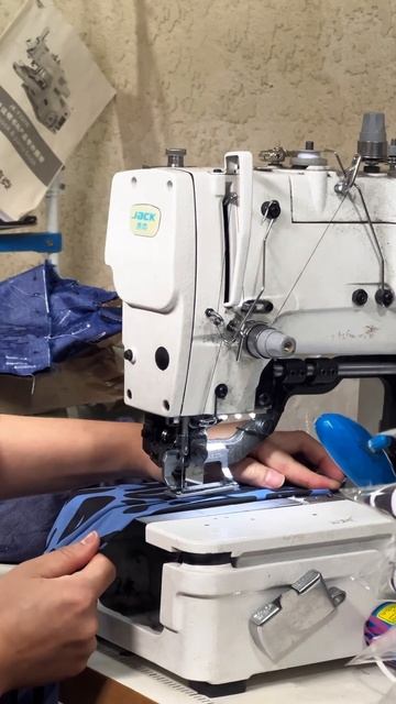 Пуговичная и кнопочная машинка смотреть онлайн