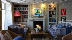 2110972-uhd_3840_2160_30fps