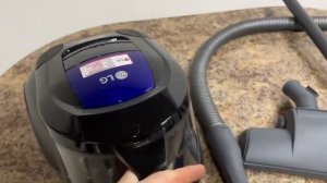 Распаковка — Пылесос LG VK69662N