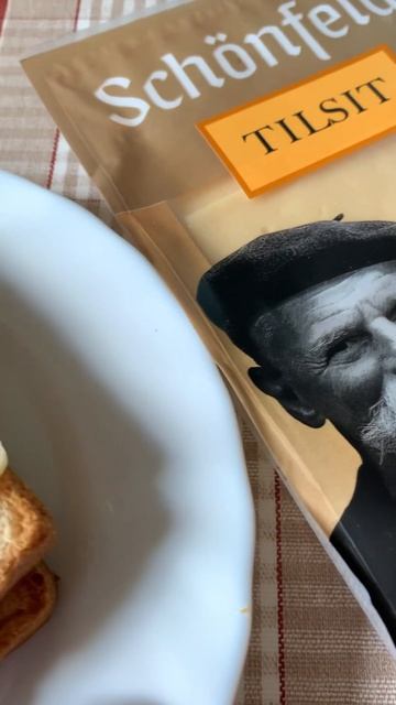 Бутерброды с хлебушком из тостера, сливочным маслом,с? смотреть онлайн