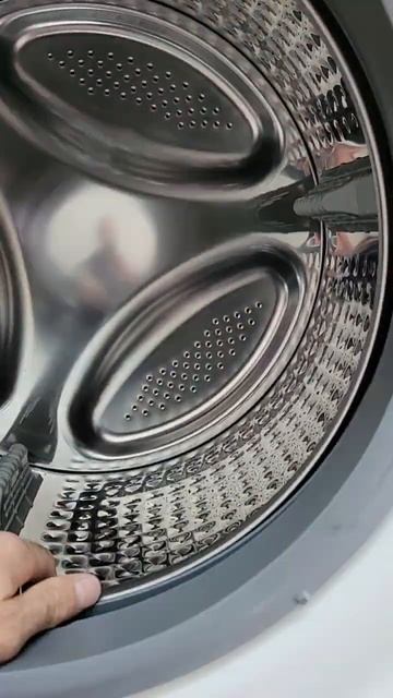 Клиент жалуется на странный звук стиральной машинки :) смотреть онлайн