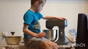 Готовим вкусный омлет с помощью #планетарныймиксер  #ki