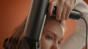 Объемная укладка с челкой феном Haier HHD-601