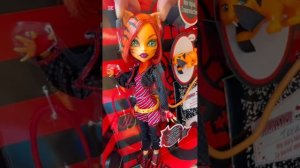 Новая Торалей Страйп Creeproduction и LOL OMG Switches Sunshine Makeover  #monsterhigh #бигаегоров