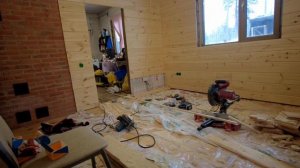 Распаковка мото техники. Монтаж розеток. Жизнь в деревне после переезда.