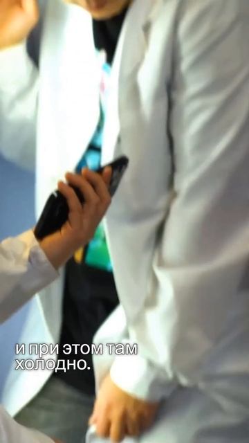 Испытание Находиться внутри холодильника #shorts #shortvideo смотреть онлайн