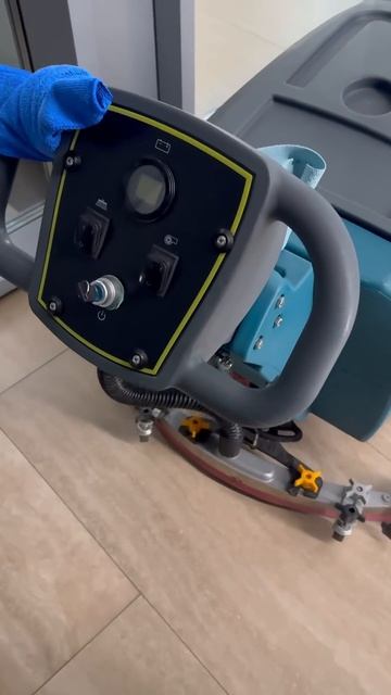 ￼ 1,5 млн. уборочная машина стоит)) можно себе достойную смотреть онлайн