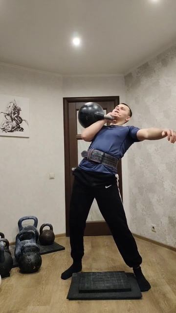 Швунг гири 60кг #гири #sports смотреть онлайн