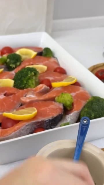 Форель в духовке с овощами #рыба