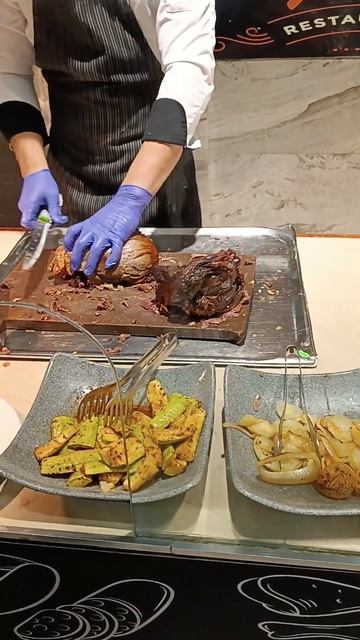 Анталья 20240311 Запеченная говядина с овощами в Grand Park Lara смотреть онлайн