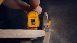 Циркулярная аккумуляторная пила CSLI1851/CSLI18511 185 mm 20V INGCO