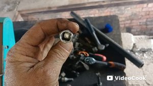 как я выкрутил секретный болт с колеса