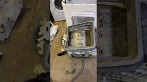 Что имеем внутри китайца! Стиральная машинка Midea…