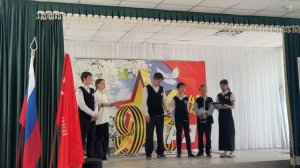 Выступление 6 класса на празднике, посвященному 80-летию Победы