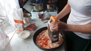 Пеку пиццу.Посадили кабочки и огурцы.Подсадила цинию.Обзор остатков семян.