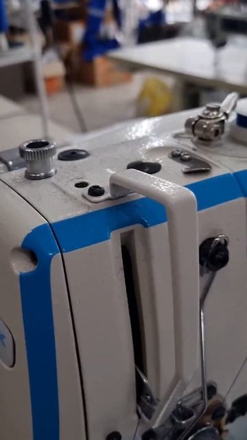 петельная машинка заправка нитки смотреть онлайн