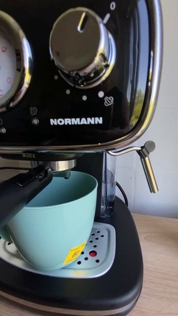 Пока она только моя,но перейди в описание ,там есть ссы смотреть онлайн