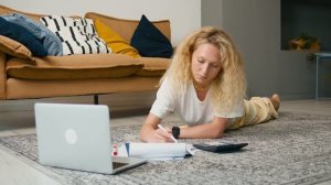 9056544-uhd_3840_2160_25fps