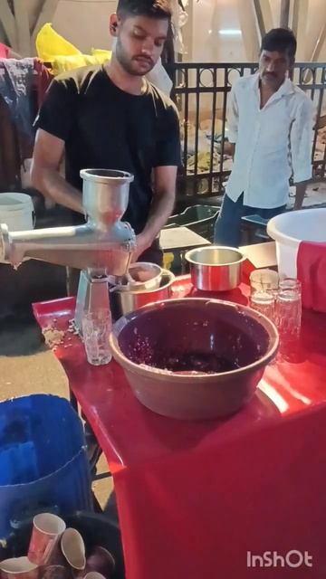 гранатовый сок в Мумбаи 2024 за 30 рупий Mumbai juice