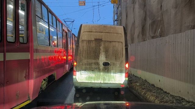 2025.01.16. Погода Петербург. 09:21. +2°. Вы выпивали школьнико? смотреть онлайн