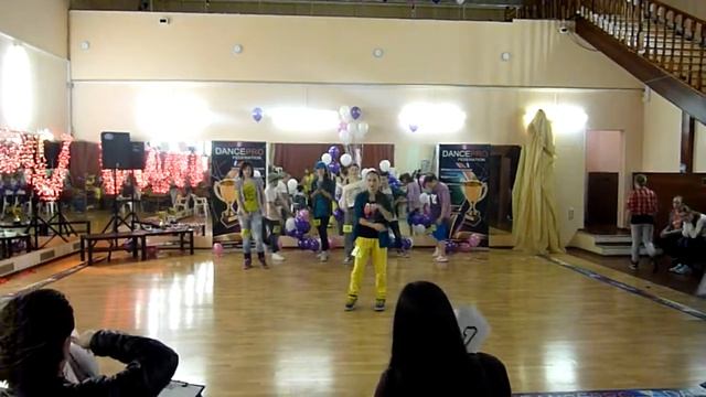 22.04.2012. ДР DANCEPRO. КОМАНДЫ. БАТТЛ за 3 МЕСТО и HIP-HOP Финал ОК смотреть онлайн