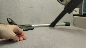 Демонстрация работы пылесоса Redmond RV-UR 355