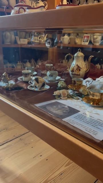 Фарфоровые чайники и посуда #посуда #фарфор #подпишись смотреть онлайн