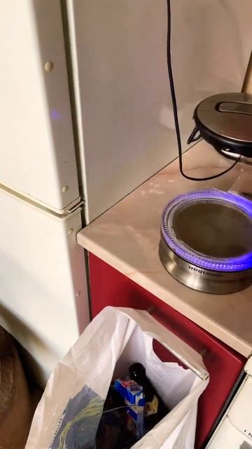 Утро началось не с Нескофе! Разбил чайник! Нечайно! В д? смотреть онлайн