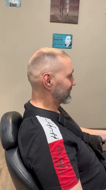 Очень сложная стрижка густых волос #barbershop #barber #haircut #hair смотреть онлайн