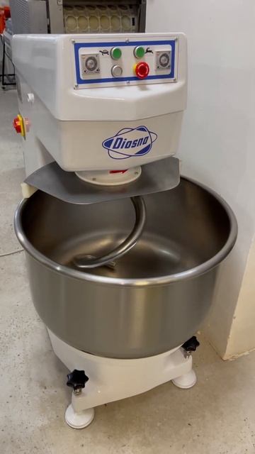 Тістоміс Diosna SP80 на мішок борошна смотреть онлайн