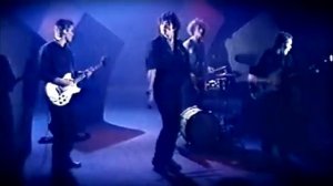 и перчатки в карманах шепчут : "подожди до утра."