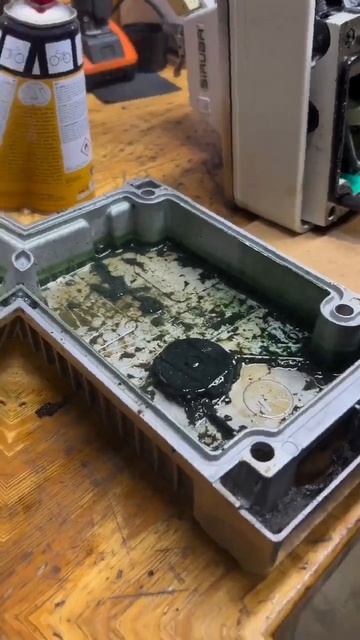 Если не заменить масло в оверлоке What happens if you don't change the смотреть онлайн