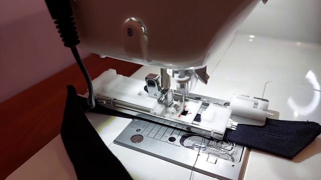 Процес виметування петлі на швейній машині Juki f600. Прор смотреть онлайн