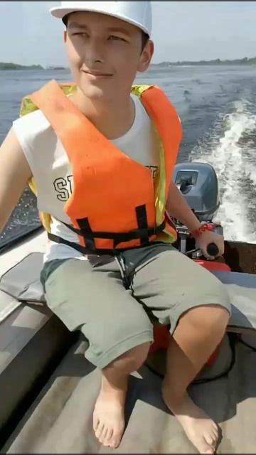 Н.Л - За что я люблю лето #shorts #лето #летом #никита смотреть онлайн