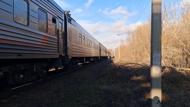 "ТАПОК"Тепловоз ТЭП70-0392 с поездом Москва-Волгоград сл? смотреть онлайн