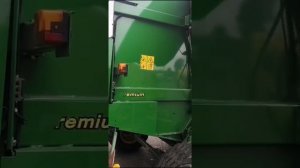 Пресс-подборщик рулонный John Deere  864/Round baler John Deere 864