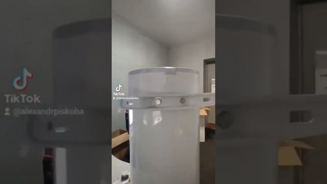 Вузький бойлер 50 літрів з нержавіючим баком TESY BiLight Slim смотреть онлайн