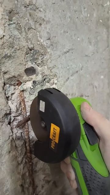 Не працює міні болгарка Pro craft смотреть онлайн