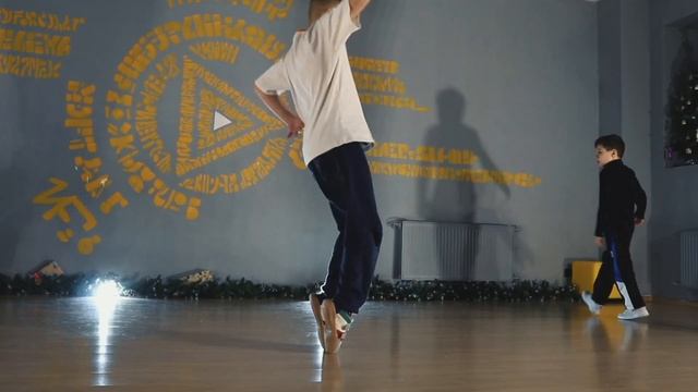 Break Dance (гр. Максима Кузнецова) смотреть онлайн